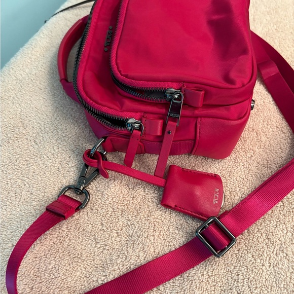 TUMI Voyager, Bright Pink Crossbody Bag - Picture 4 of 9